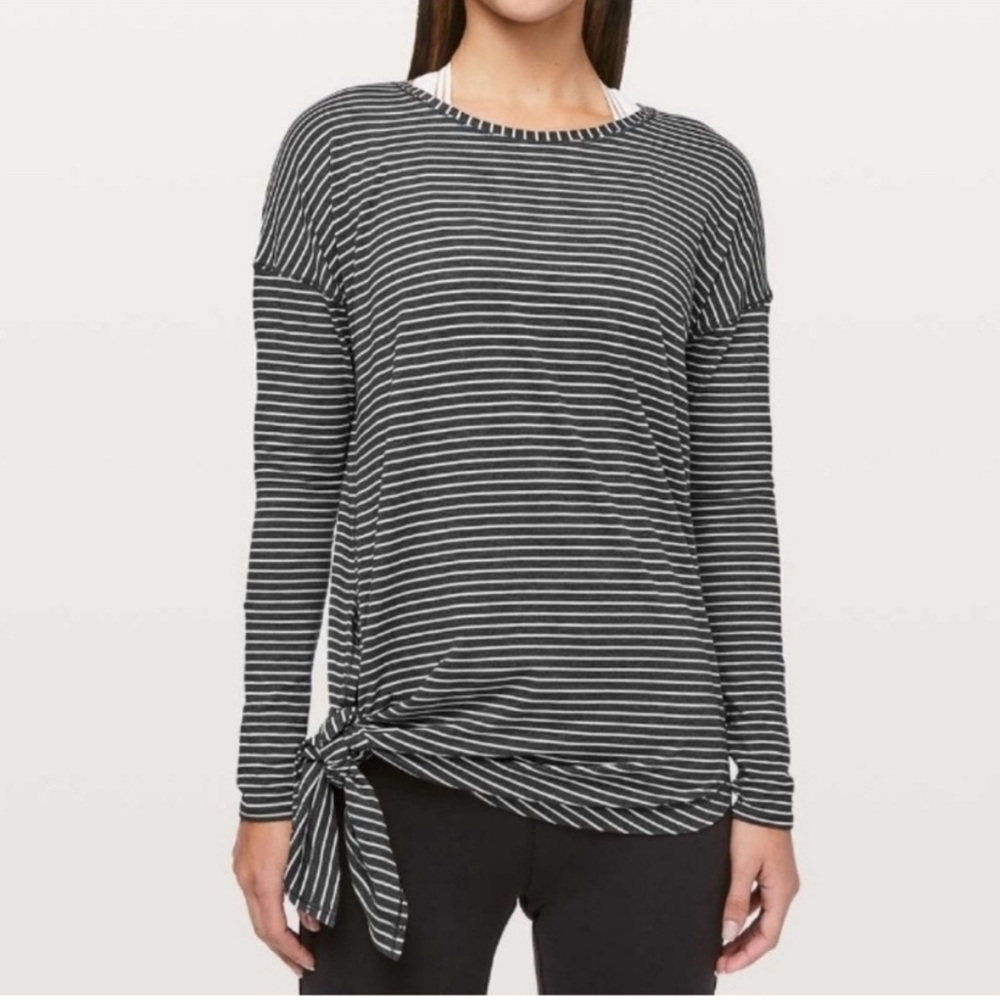 Lululemon To the Point Long Sleeve Top Modern Stripe Heather Black White Size 4